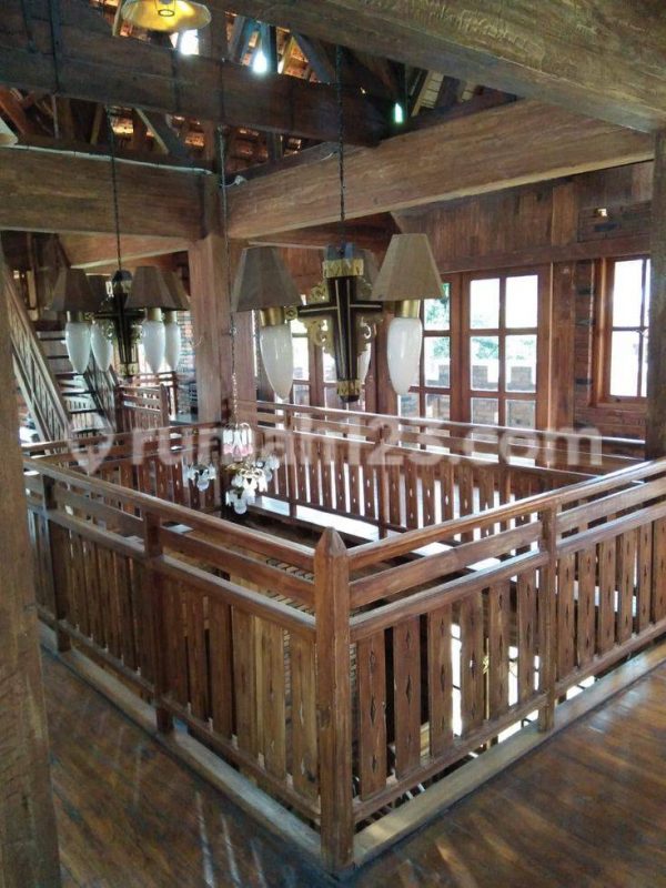 Jual Villa Megah Nyaman di Mainroad Lembang Kabupaten Bandung Barat