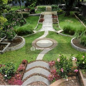 Dijual Villa Cantik Hitung Tanah Saja di Cibodas Lembang