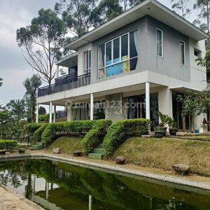 Dijual Villa Cikole Lembang